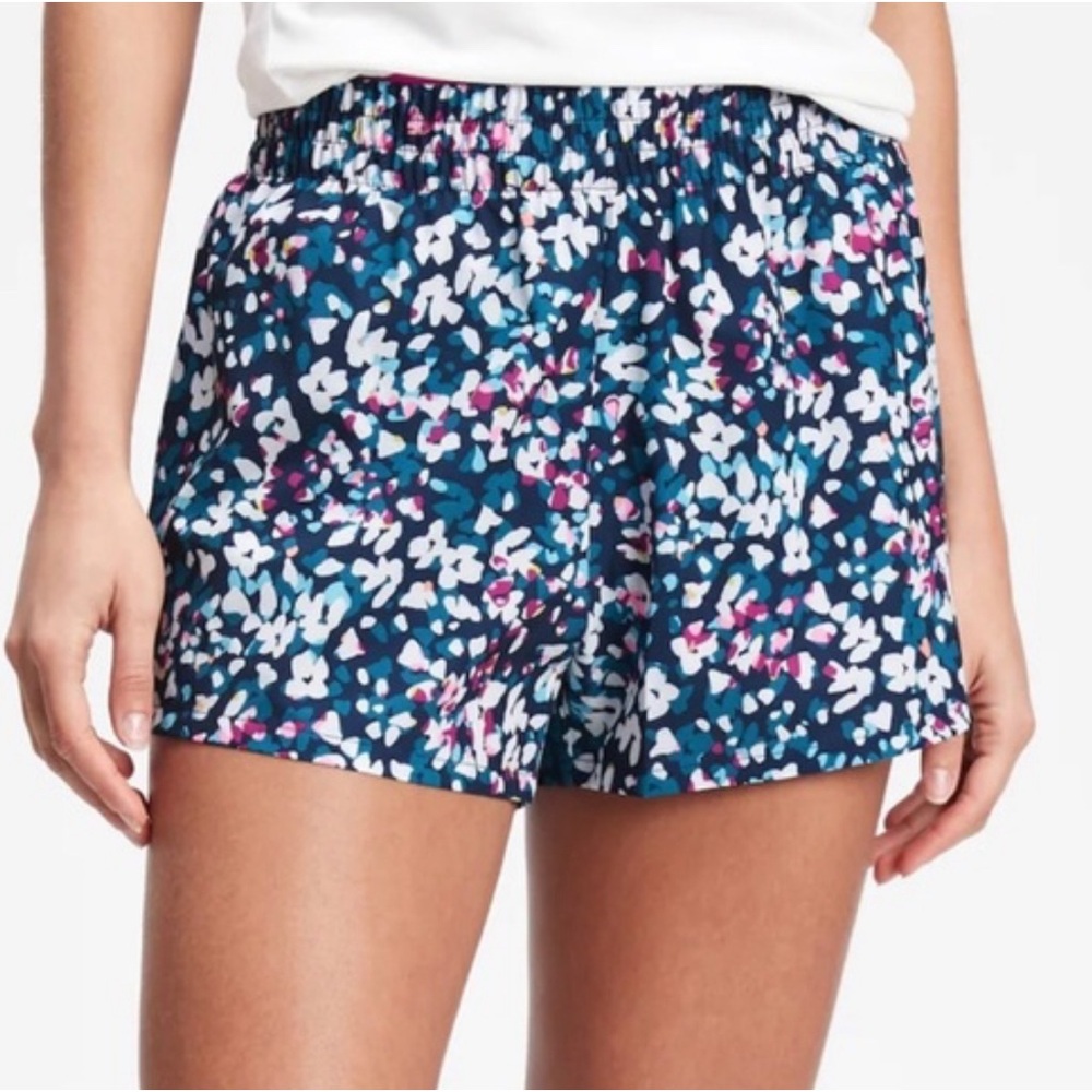 Gap fit G Sprint Short NWT